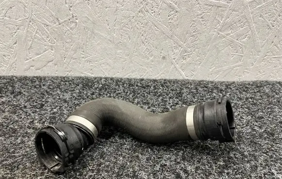BMW X5 F15 Engine coolant pipe/hose 8517969