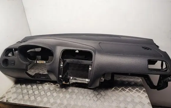 Volkswagen Polo V 6R Dashboard 6R1857004A 6C1857002