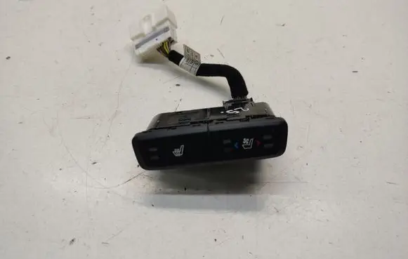 KIA Optima Seat heating switch 9371402T000 918702T131