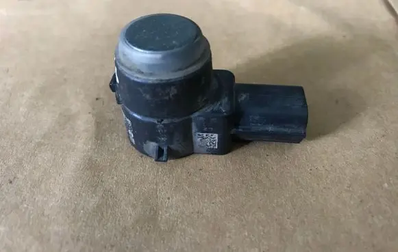 Opel Insignia A Parking PDC sensor 13300715