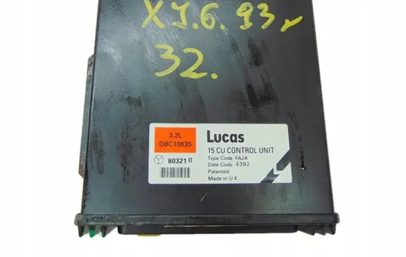 Jaguar XJ X40 Engine control unit/module DBC10635