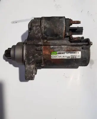 Volkswagen Polo IV 9N3 Starter motor 02T911023S