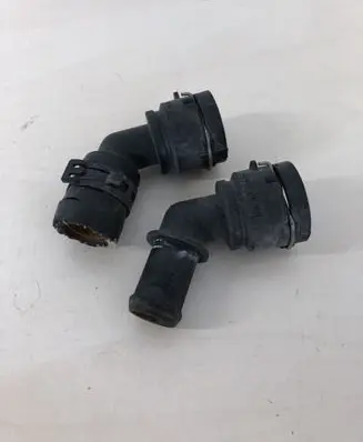 Volkswagen Golf V Engine coolant pipe/hose 1J0122291D