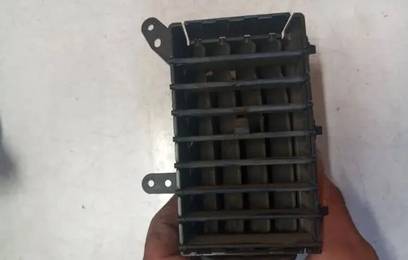 Chrysler Grand Voyager V Dash center air vent grill 050028821AA