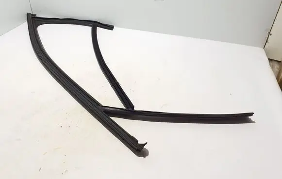 Audi A6 S6 C8 4K Front door rubber seal 4K0837431B