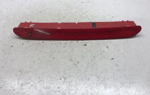 Volkswagen Touran II Third/center stoplight 1T0945087B