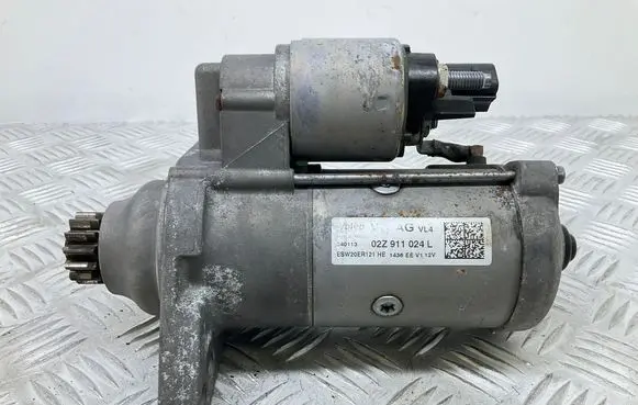 Volkswagen Golf VII Starter motor 02Z911024L