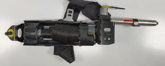 Volvo V50 Front seatbelt 8639692