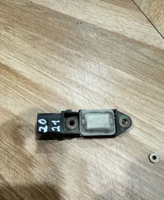 Mercedes-Benz CLS C219 Airbag deployment crash/impact sensor 0028201326 304064015