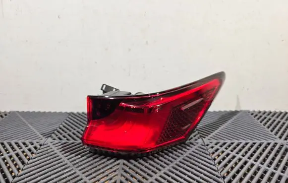 Lexus CT 200H Rear/tail lights