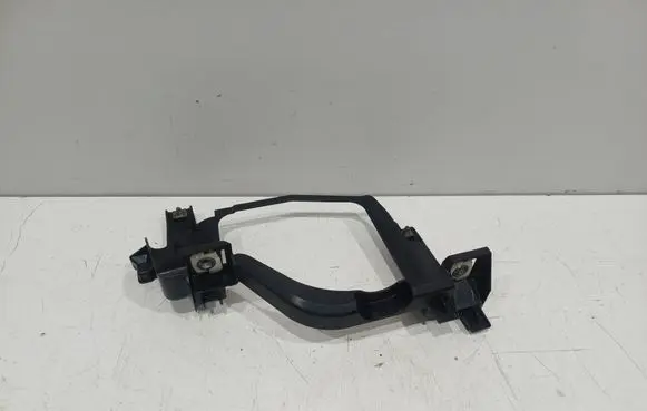 BMW 5 E60 E61 Headlight/headlamp mounting bracket 158737