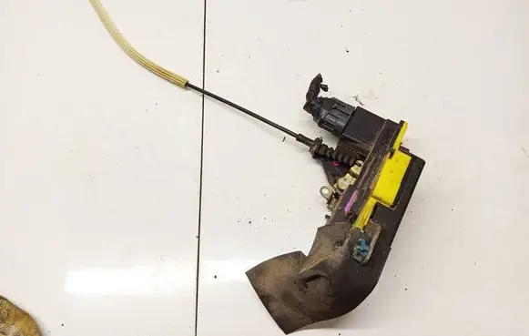 Volvo S60 Rear door lock 