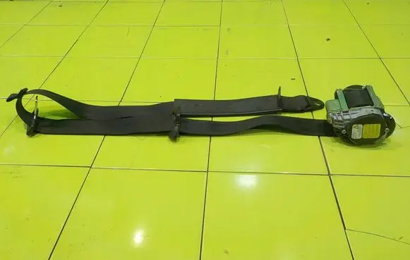 Opel Combo D Front seatbelt 735584042 BEZPIECZENSTWA