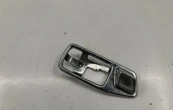 Mercedes-Benz W123 Front door interior handle 1167660211