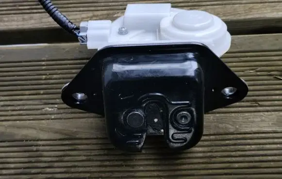 Honda Civic IX Tailgate/trunk/boot lock/catch/latch 74800TF0J01