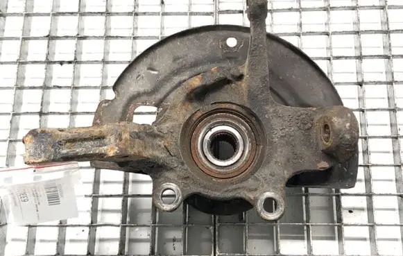 Nissan Altima Front wheel hub spindle knuckle