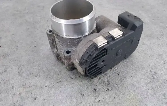 Skoda Superb B5 (3U) Throttle body valve 