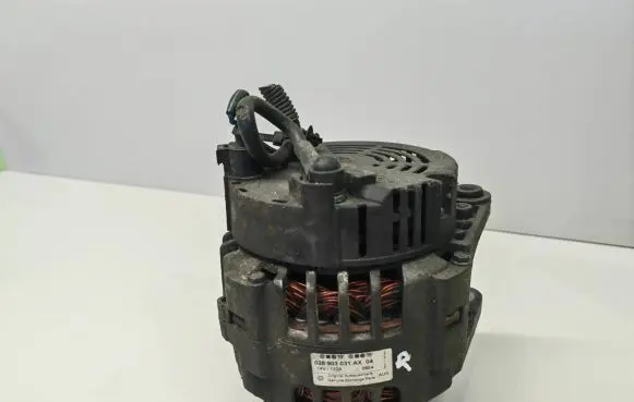 Volkswagen PASSAT B5 Generator/alternator 028903031AX