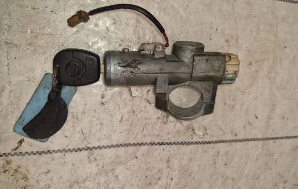 Nissan Navara D22 Ignition lock