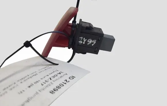 Toyota Auris 150 Hazard light switch 8433202130