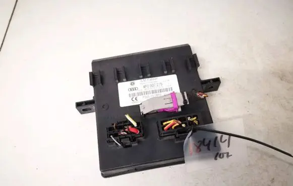 Audi Q7 4L Comfort/convenience module 4f0907279 4f0910279k