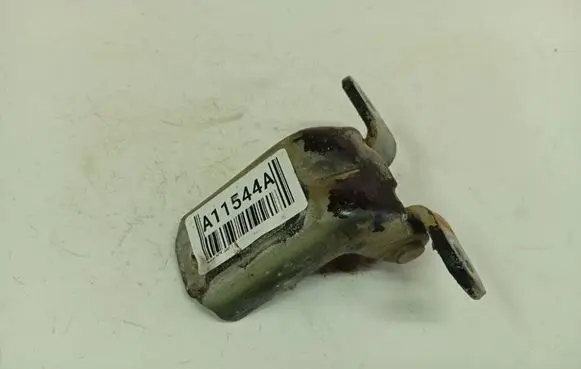 Nissan Note (E11) Rear door lower hinge