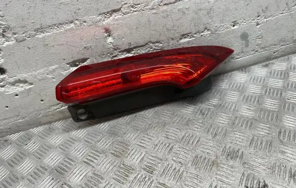 Honda CR-V Tailgate rear/tail lights DP2267