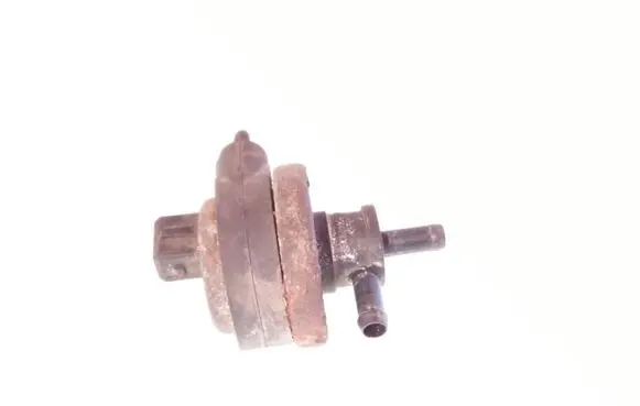 Audi 100 S4 C4 Vacuum valve 3911070906
