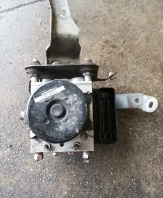 Mitsubishi Outlander ABS Pump 4670A552