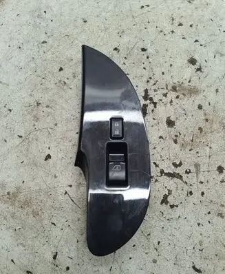 Infiniti EX Electric window control switch