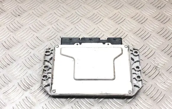 Renault Clio III Engine control unit/module 8200461733 8200504593 7070649400
