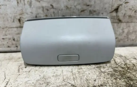 Volkswagen Golf V Other interior part 1K0868837