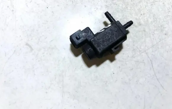Volvo S60 Turbo solenoid valve 30611668 72224010