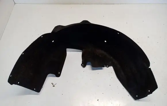 Rear arch fender liner splash guards