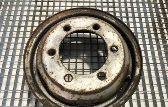 Volkswagen II LT R15 steel rim 9044000002