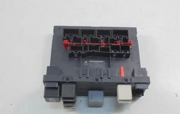 Volkswagen Golf IV Other control units/modules 1K0937049M
