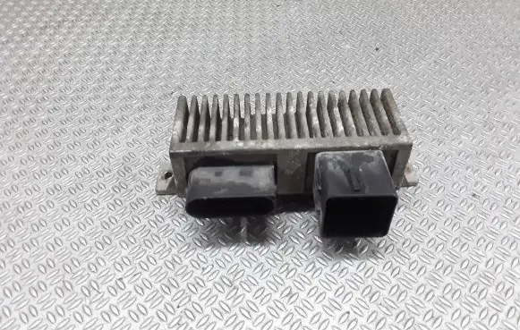Renault Scenic II - Grand scenic II Glow plug pre-heat relay 8200558438A