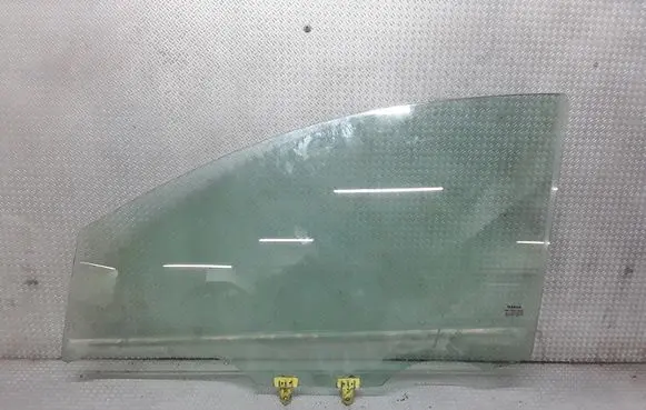Nissan Note (E11) Front door window glass four-door