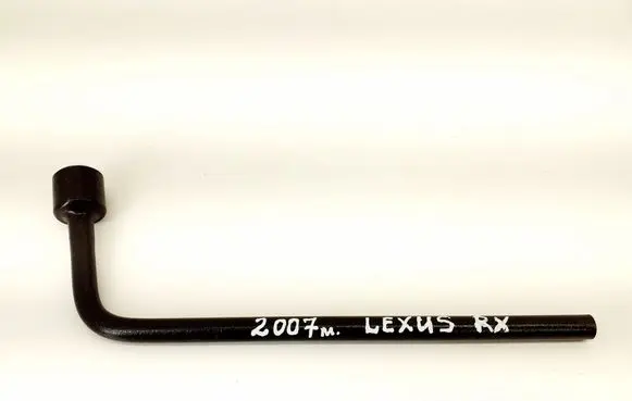 Lexus RX 330 - 350 - 400H Wheel nut wrench 