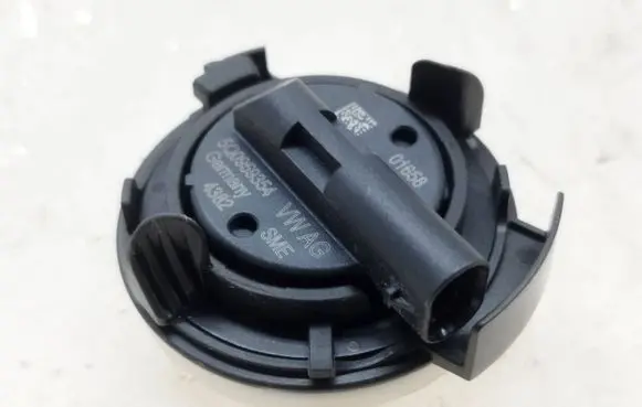 Volkswagen Golf VII Airbag deployment crash/impact sensor 5Q0959354 4382