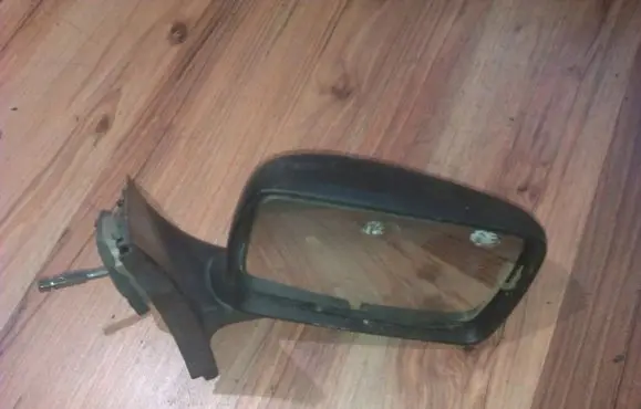 Ford Escort Front door electric wing mirror e10117333