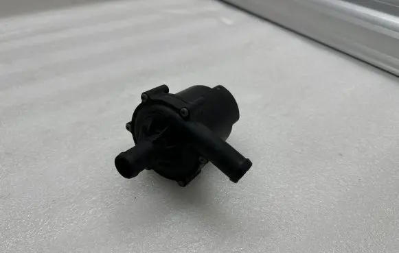 Tesla Model S Electric auxiliary coolant/water pump 106747300F 1683A0747KH