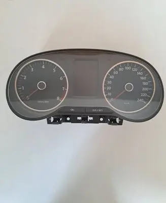 Volkswagen Polo V 6R Speedometer (instrument cluster) 6R0920860F 1020700833
