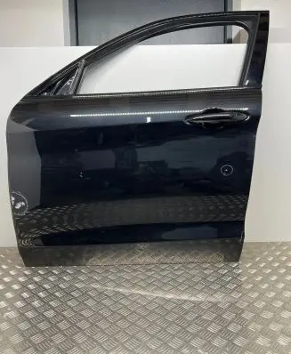 Alfa Romeo Stelvio Front door