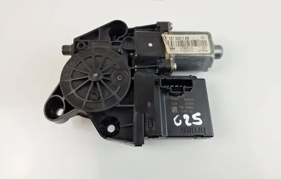 Renault Megane IV Rear door window regulator motor 827303178R