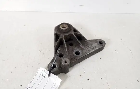 Volvo V60 Engine mounting bracket 31262936