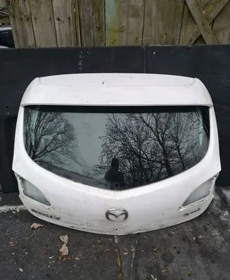 Mazda 3 II Tailgate/trunk/boot lid