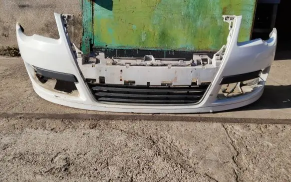 Volkswagen PASSAT B6 Front bumper 3C0807221A LB9A