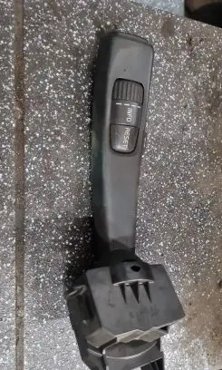 Volvo V50 Indicator stalk 17D770