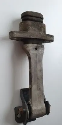 Hyundai Santa Fe Engine mount bracket